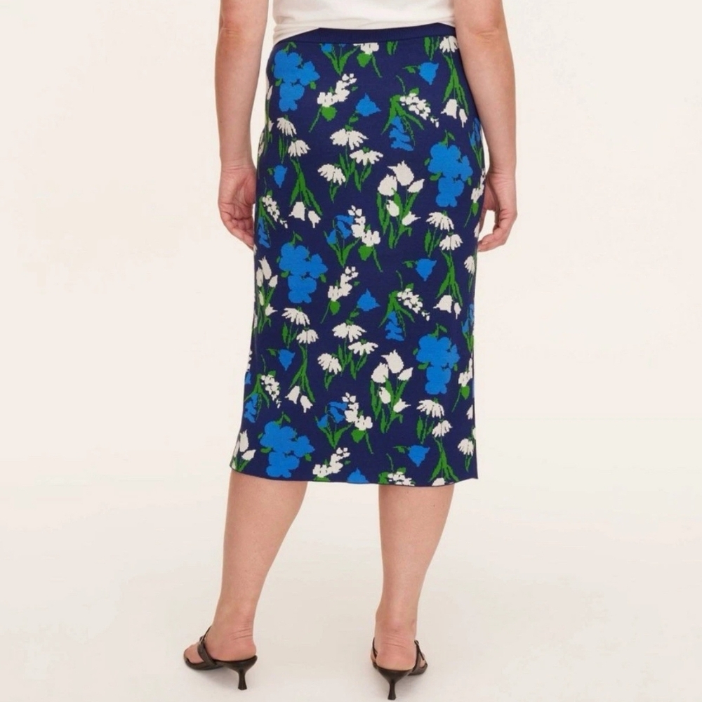 Kate Spade X Target Floral Knit Skit XL. NWT